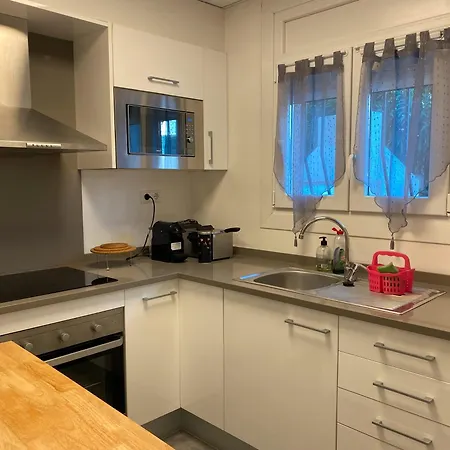 Holiday home Montgo Piscina 2 L'Escala